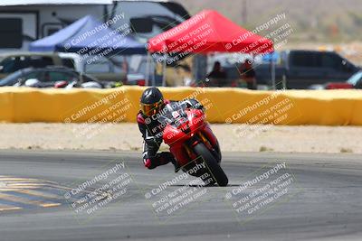 media/Apr-10-2022-SoCal Trackdays (Sun) [[f104b12566]]/Turn 2 (1135am)/